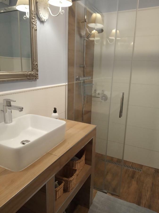 Przytulny Apartament Blisko Motlawy I Neptuna Z Miejscem W Garazu Gratis Danzig Exterior foto